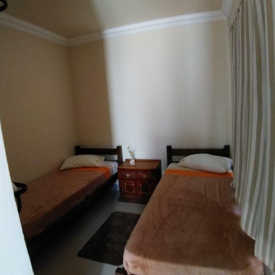 Alpha Hospedaria & Hostel ロンドリーナ エクステリア 写真